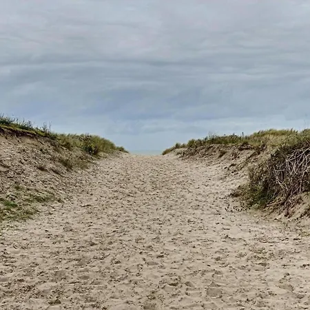By The In Belgium, Cleaning Included Apartament Oostduinkerke